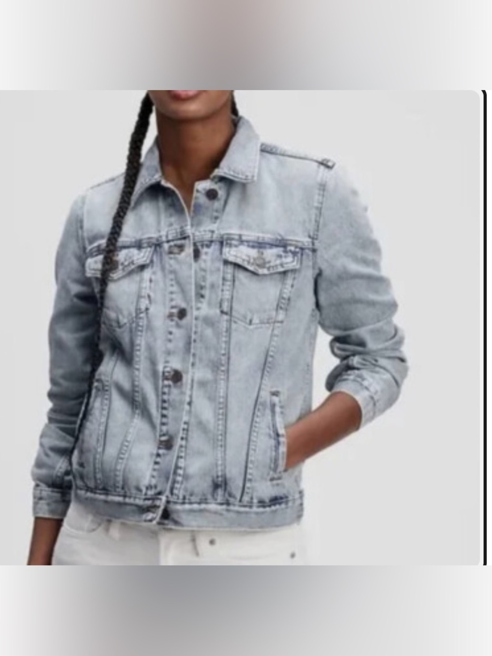 GAP- Light Wash Denim Jacket - Women's
